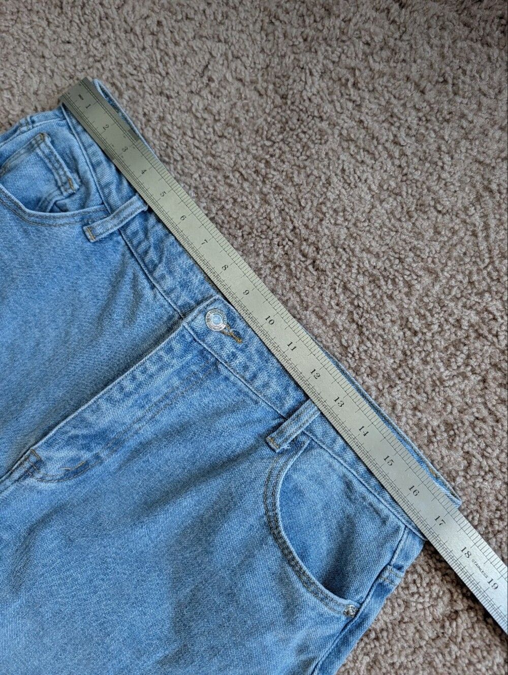 Prettylittlething Women Light Blue Distress Split Hem Straight Leg Jean Size 12 - Picture 8 of 12